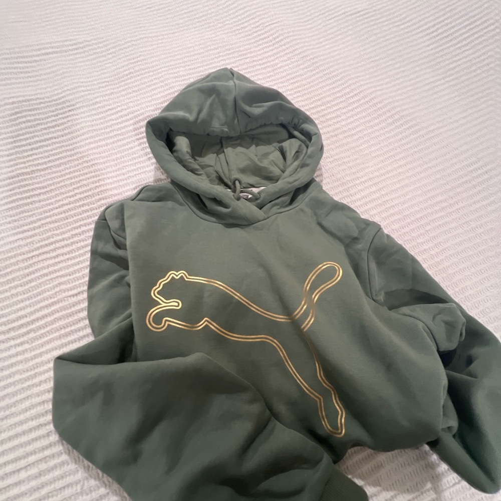 Puma Olive Hoodie with Subtle Logo Women’s XL